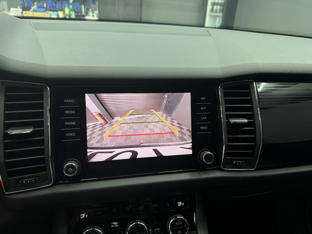 Montare 7 - Skoda Kodiaq 2021 Instalare Montare Activare Camera Spate Marsarier Originala Highline Bucuresti