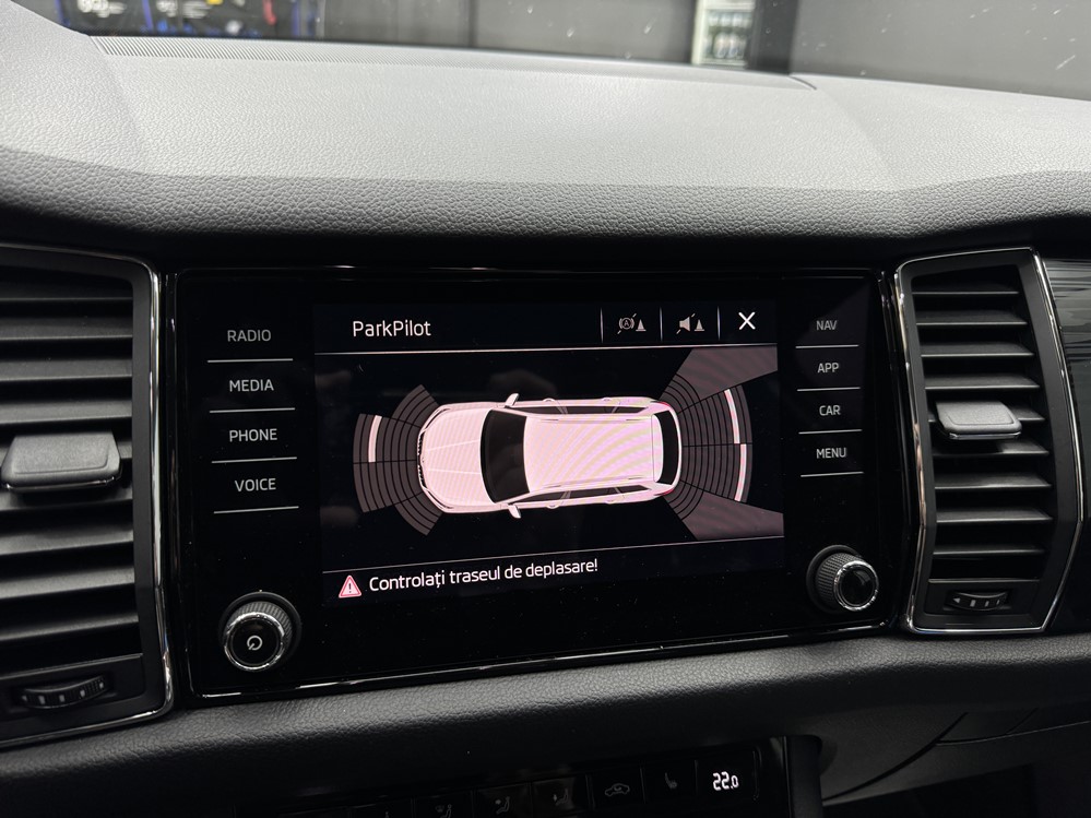 Montare 4 - Skoda Kodiaq 2023 Montare Retrofit Activare Camera Spate Marsarier Originala Highline Bucuresti