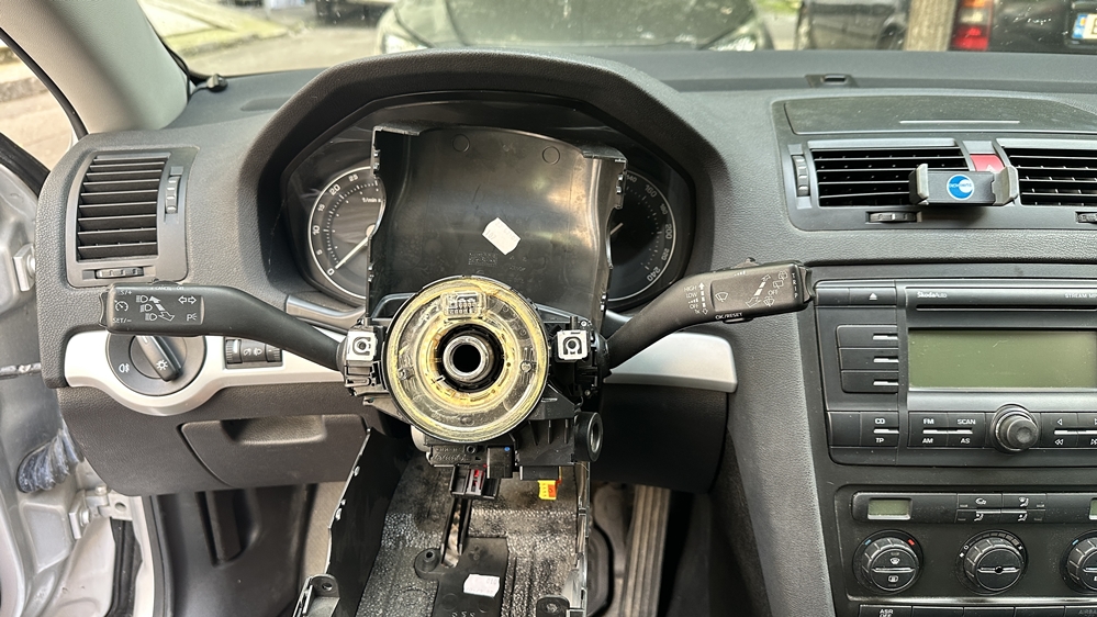 Activare 4 - Skoda Octavia 2 2008 Instalare Pilot Automat Tempomat Cruise Control Montare 4 - Skoda Octavia 2 2008 Instalare Pilot Automat Tempomat Cruise Control