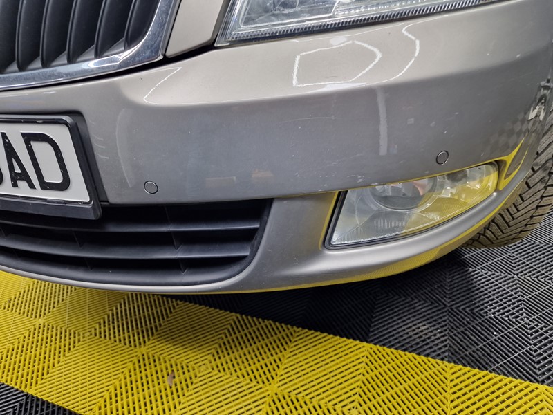 Activare 12 - Skoda Octavia 2 2011 Instalare Senzori Parcare Originali Fata Si Spate Montare 12 - Skoda Octavia 2 2011 Instalare Senzori Parcare Originali Fata Si Spate