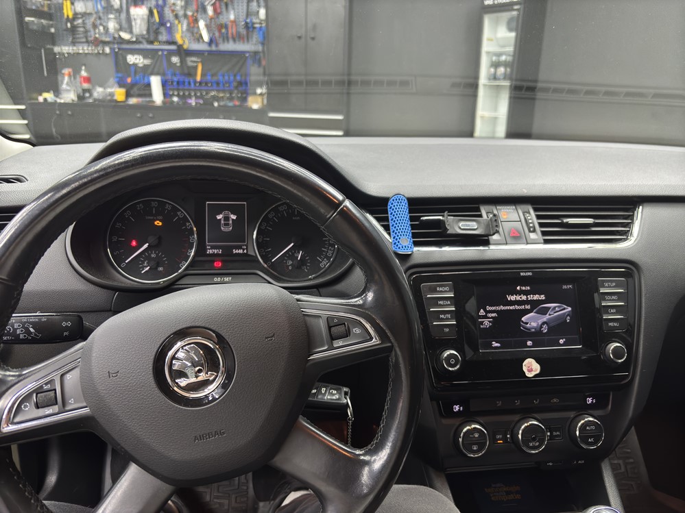 Montare 13 - Skoda Octavia 3 2014 Montaj Instalare Senzori Parcare Fata Spate Originali Bucuresti