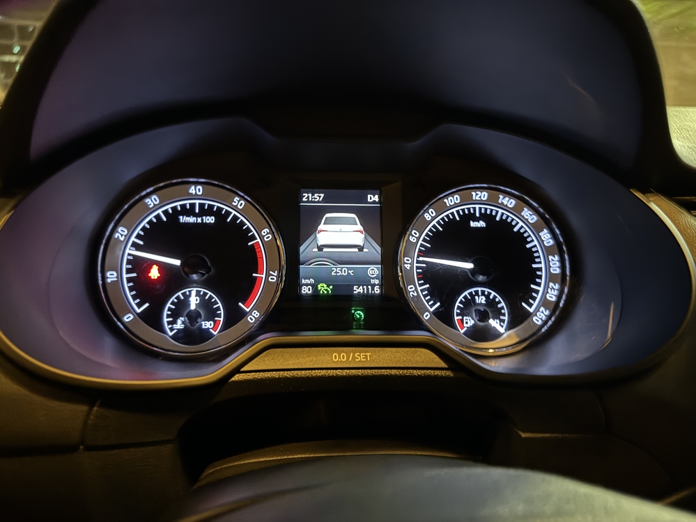 Montare 16 - Skoda Octavia 3 2019 Instalare Radar ACC Distronic Adaptive Cruise Control Front Assist Senzori Parcare Fata
