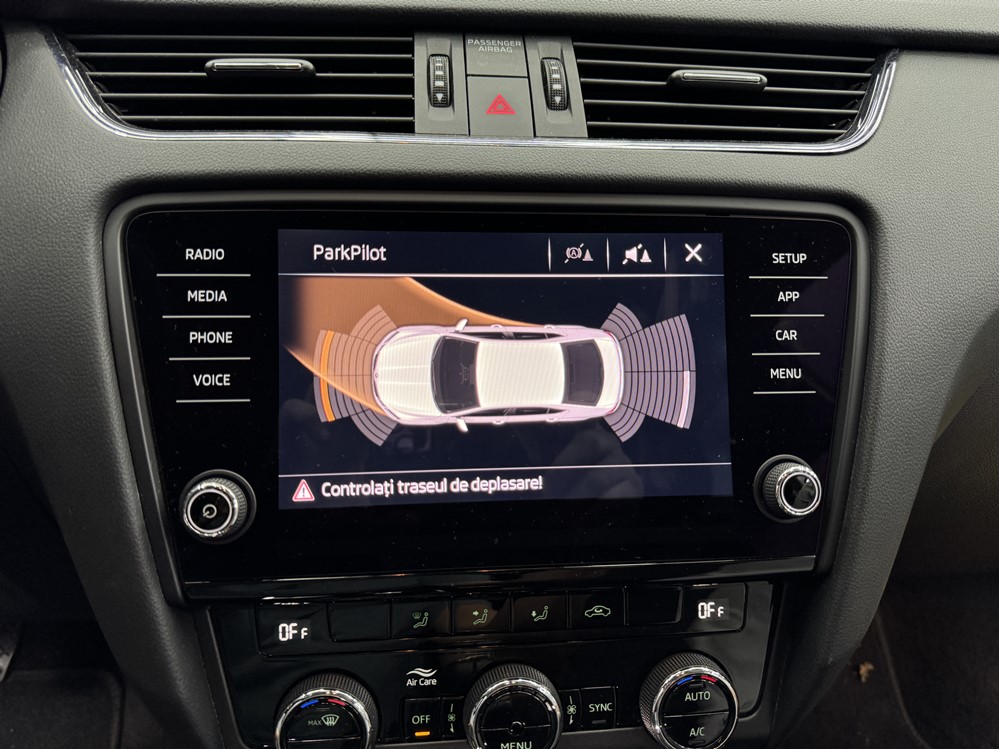 Montare 8 - Skoda Octavia 3 Facelift 2020 Instalare Senzori Parcare Fata Spate Originali Park Pilot