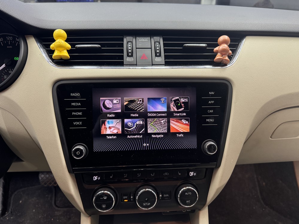Montare 6 - Skoda Octavia 3 III Instalare Unitate MIB 2 Smart Link Apple Carplay Bucuresti