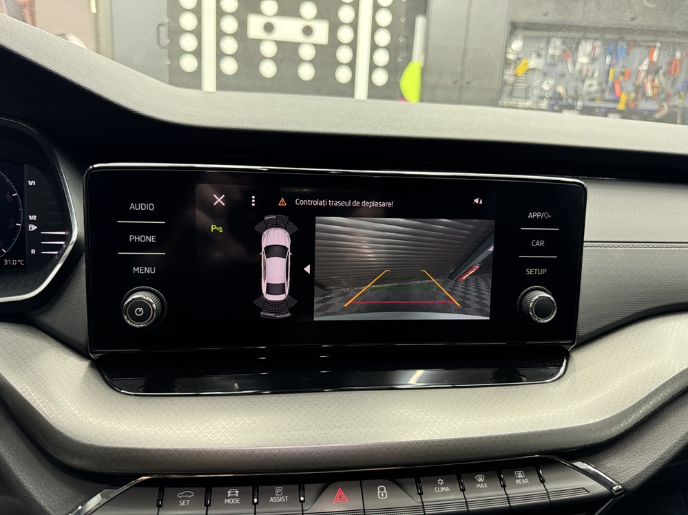 Montare 8 - Skoda Octavia 4 IV 2022 Codare Calibrare Parametrizare Camera Spate Marsarier Highline OEM