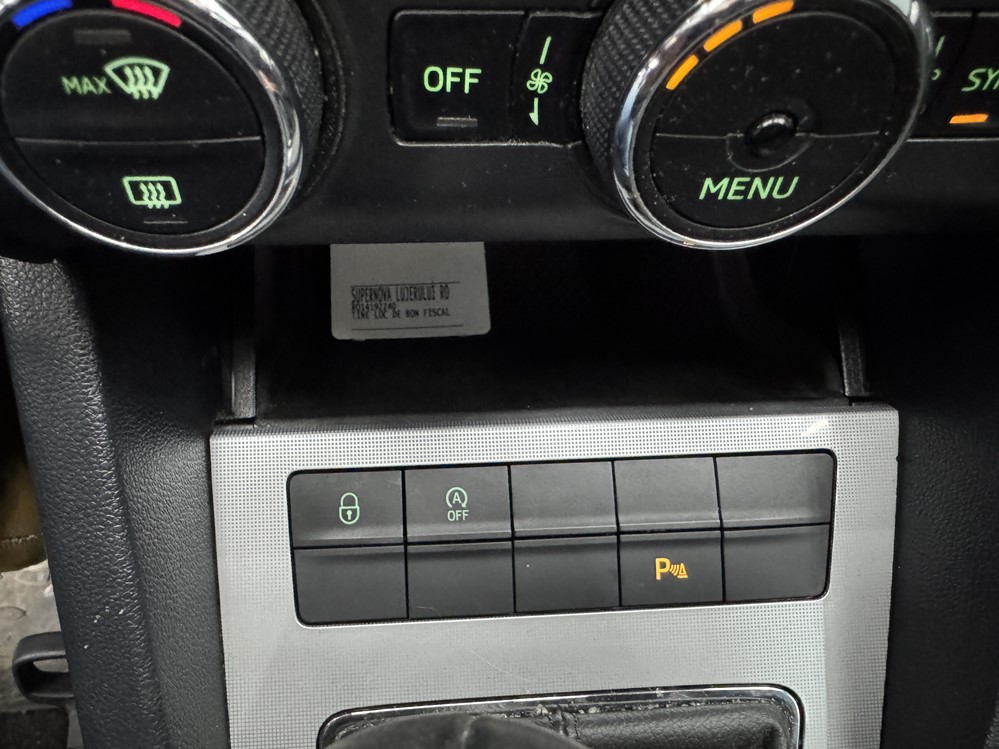 Activare 15 - Skoda Octavia III 2015 Instalare Activare Senzori Parcare Fata Spate Originali Park Pilot Montare 15 - Skoda Octavia III 2015 Instalare Activare Senzori Parcare Fata Spate Originali Park Pilot
