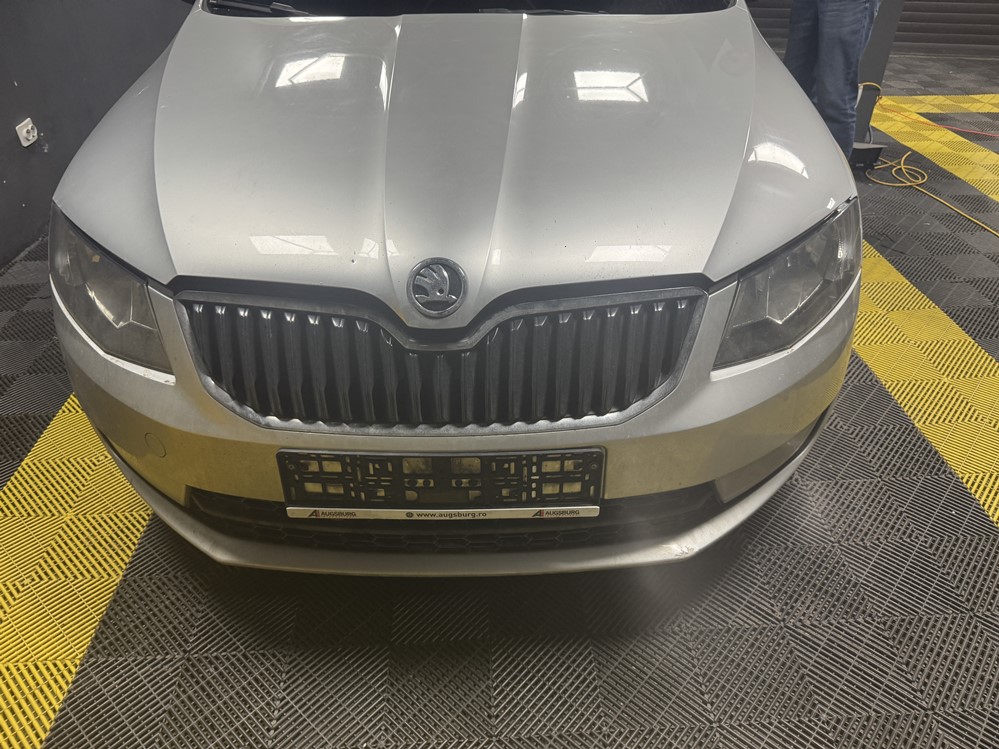 Activare 4 - Skoda Octavia III 2015 Instalare Activare Senzori Parcare Fata Spate Originali Park Pilot Montare 4 - Skoda Octavia III 2015 Instalare Activare Senzori Parcare Fata Spate Originali Park Pilot