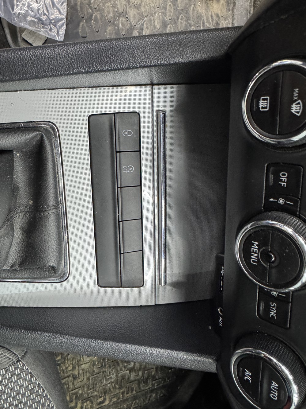 Activare 9 - Skoda Octavia III 2015 Instalare Activare Senzori Parcare Fata Spate Originali Park Pilot Montare 9 - Skoda Octavia III 2015 Instalare Activare Senzori Parcare Fata Spate Originali Park Pilot