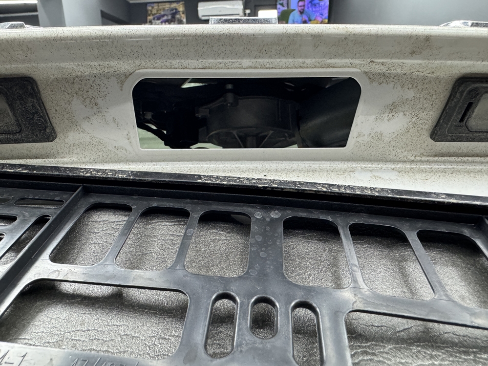 Montare 3 - Skoda Scala 2023 Instalare Camera Video Spate Marsarier Originala Stagging Cornering 