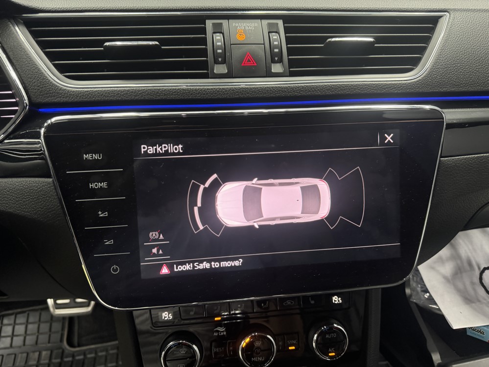 Montare 3 - Skoda Superb 2016 Montaj Instalare Camera Spate Marsarier Originala Highline Bucuresti