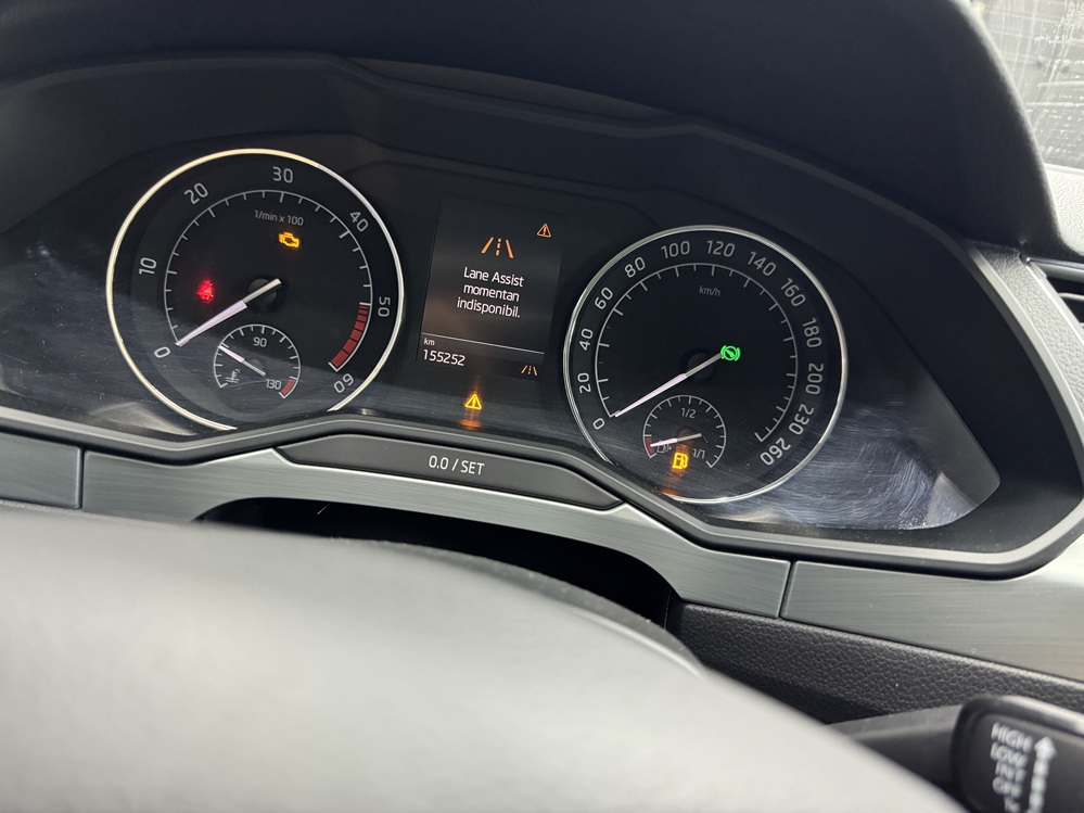 Montare 4 - Skoda Superb 2018 Calibrare Camera Parbriz Lane Assist Remediere Eroare Faruri Adaptive AFS Bucuresti