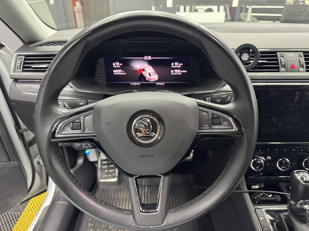 Montare 2 - Skoda Superb 3 2019 Inlocuire Instalare Montare Volan Sport Tesit RS vRS 2023