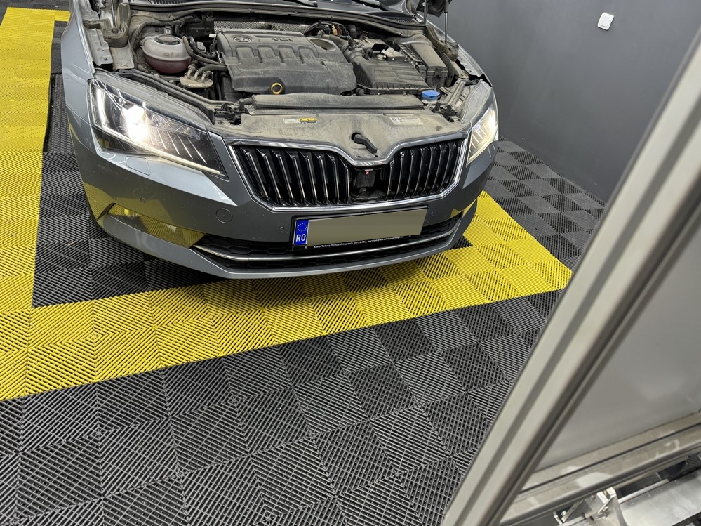 Montare 2 - Skoda Superb 3 III 2018 Calibrare Senzor Radar ACC Distronic Adaptive Cruise Control Front Assist Indisponibil Bucuresti