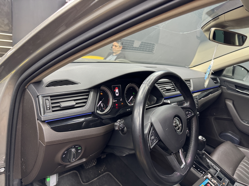 Activare 4 - Skoda Superb 3 Instalare Activare Codare ACC Adaptive Cruise Control Distronic Pilot Automat Camera Spate Marsarier Montare 4 - Skoda Superb 3 Instalare Activare Codare ACC Adaptive Cruise Control Distronic Pilot Automat Camera Spate Marsarier
