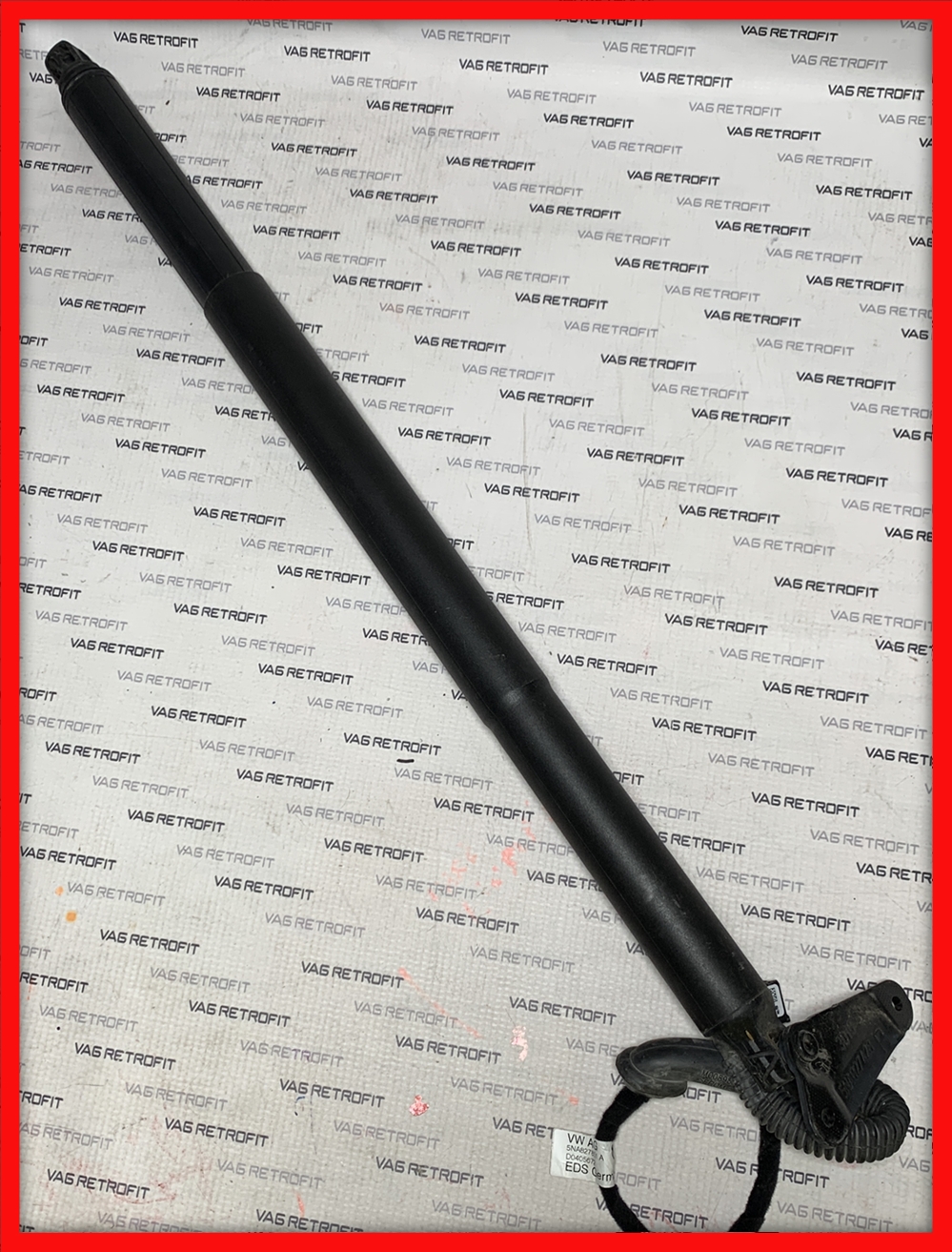 Poza 3 - Telescop Amortizor Electric Stanga Portbagaj Electric VW Tiguan AD1 5NA827851A 5NA 827 851 A Poza 3 - Telescop Amortizor Electric Stanga Portbagaj Electric VW Tiguan AD1 5NA827851A 5NA 827 851 A