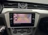Montaj 10 - VW Passat B8 2017 Instalare Montare Camera Spate Marsarier Originala Highline In Emblema Portbagaj Instalare 10 - VW Passat B8 2017 Instalare Montare Camera Spate Marsarier Originala Highline In Emblema Portbagaj