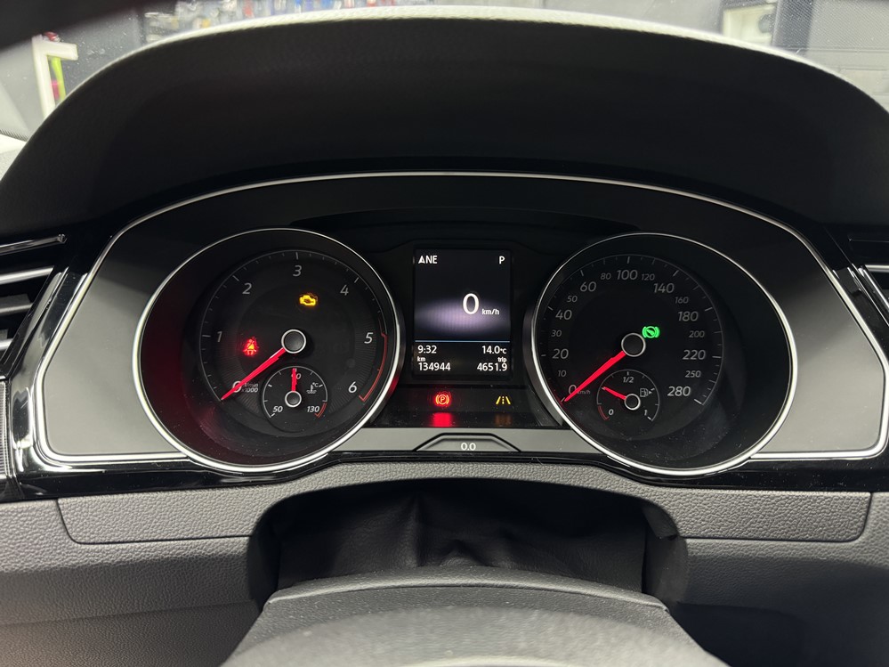 Montare 2 - VW Arteon 2017 Instalare Ceasuri Digitale Virtual Cockpit AID Bord Digital Plasma Bucuresti