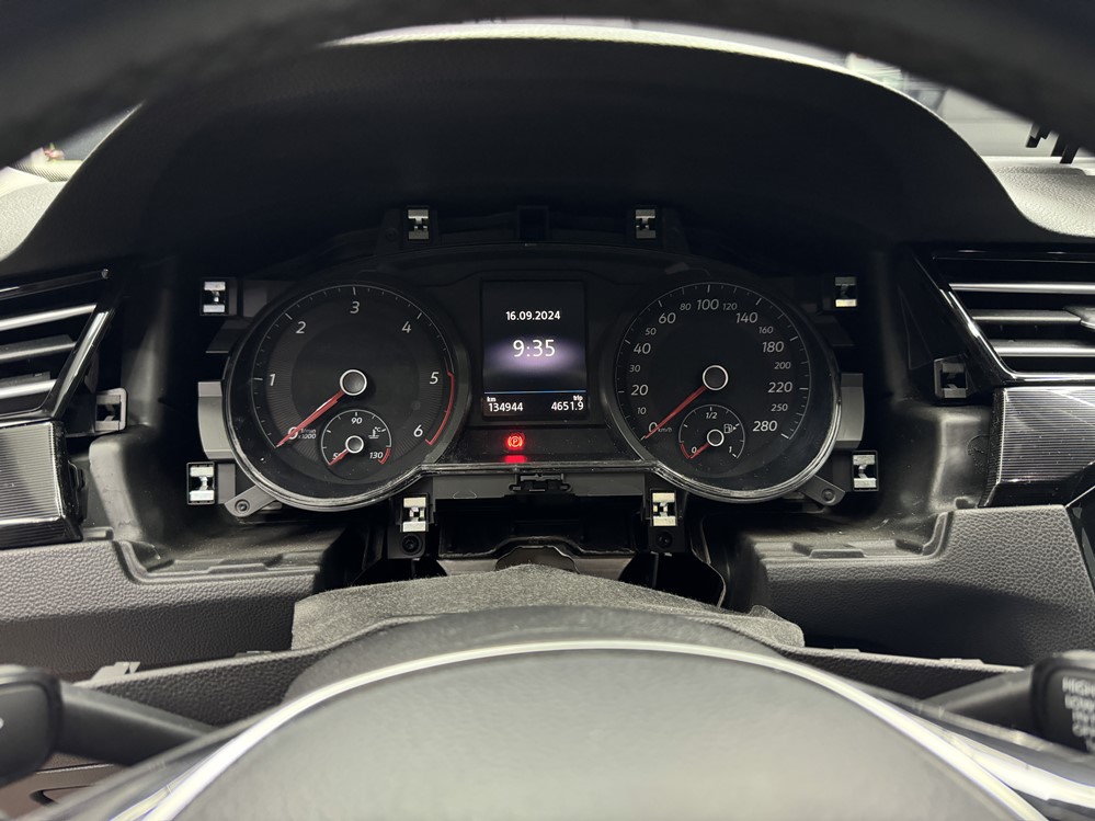 Montare 3 - VW Arteon 2017 Instalare Ceasuri Digitale Virtual Cockpit AID Bord Digital Plasma Bucuresti