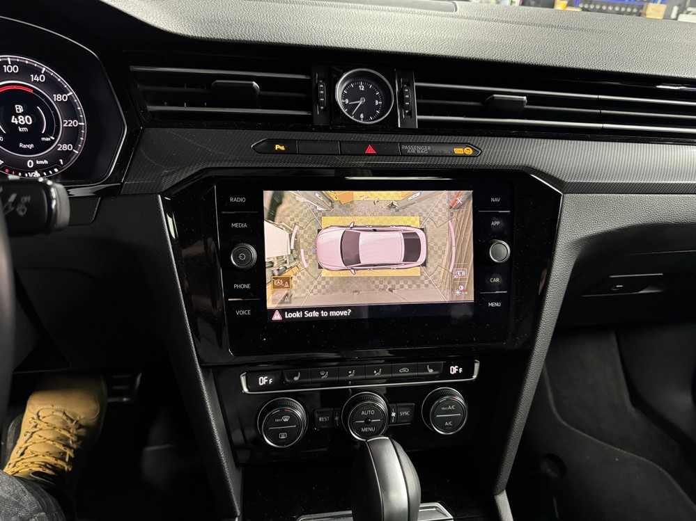 Montare 10 - VW Arteon 2019 Instalare Sistem Camere Area View 360 Original Camera Fata Camere Oglinzi