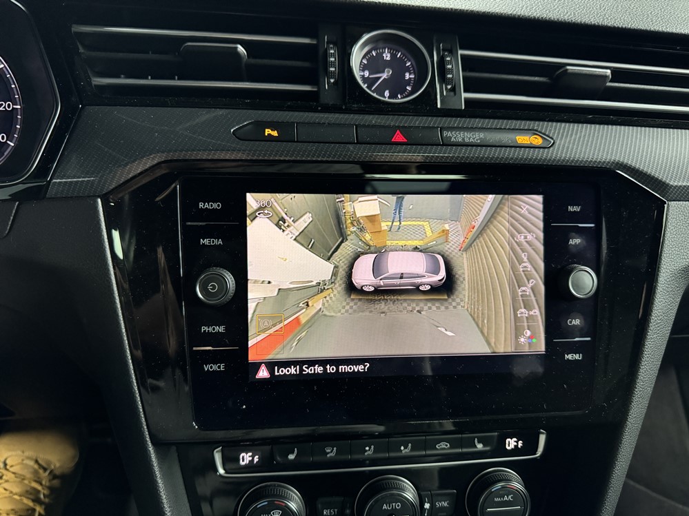 Montare 15 - VW Arteon 2019 Instalare Sistem Camere Area View 360 Original Camera Fata Camere Oglinzi