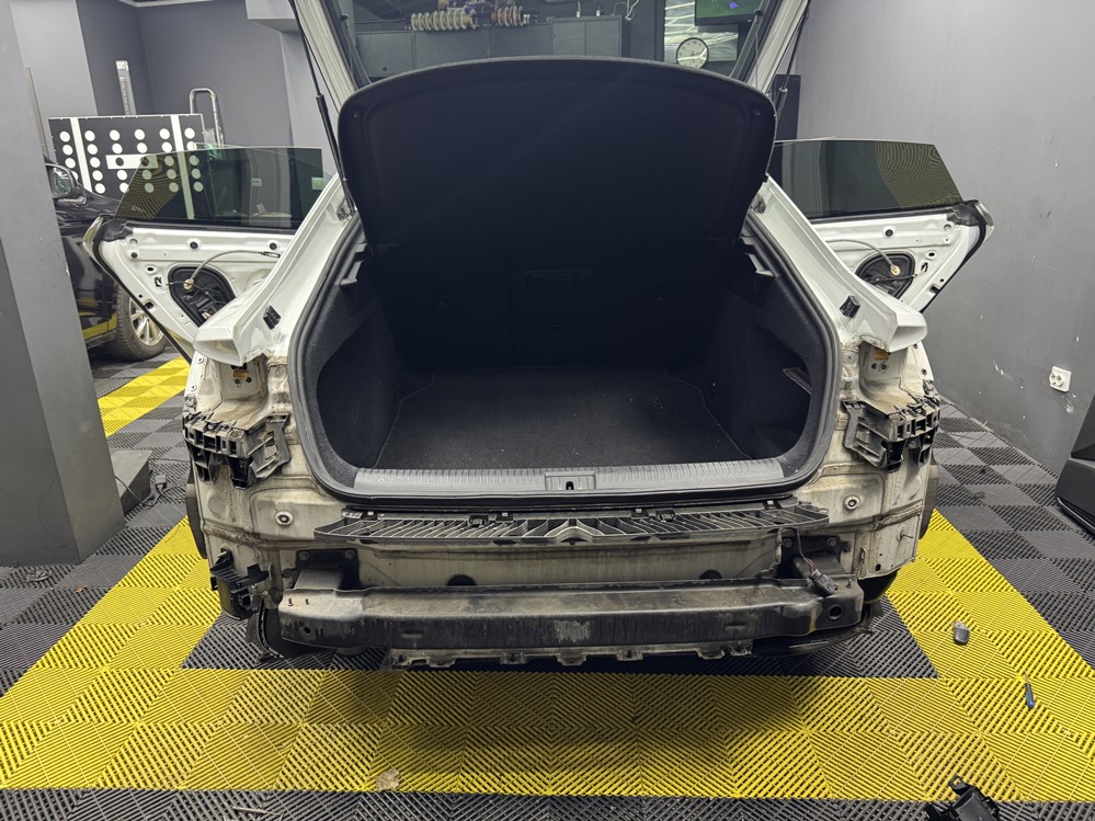 Montare 5 - VW Arteon 2020 Montare Activare Senzori Parcare Fata Spate Originali Bucuresti Sector 1