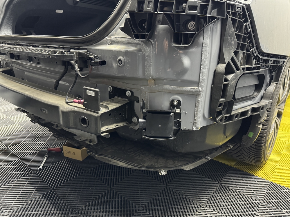 Montare 10 - VW Arteon 2023 Retrofit Instalare Deschidere Electrica Portbagaj Electric Side Assist Blind Spot Unghi Mort