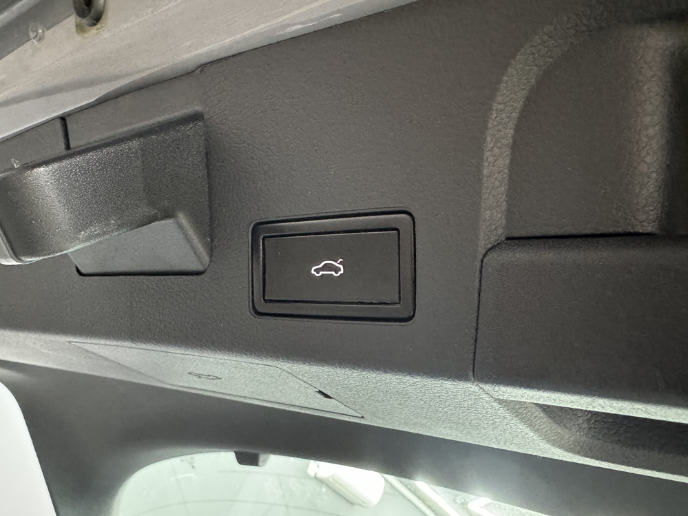 Montare 12 - VW Arteon 2023 Retrofit Instalare Portbagaj Electric Deschidere Inchidere Electrica Haion