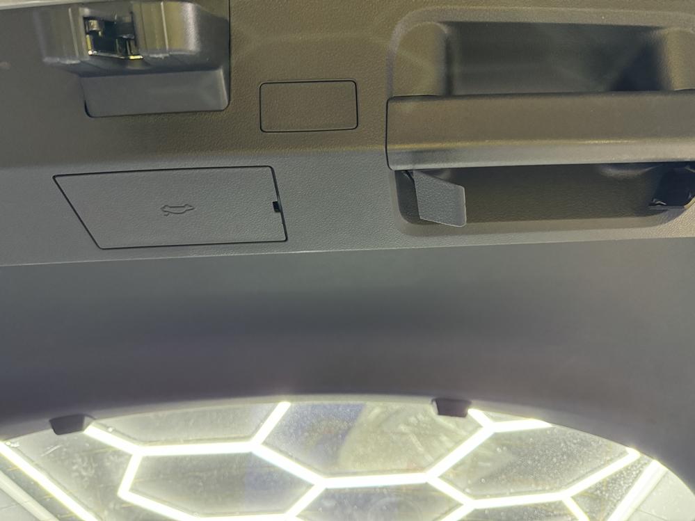 Montare 3 - VW Arteon 2023 Retrofit Instalare Portbagaj Electric Deschidere Inchidere Electrica Haion