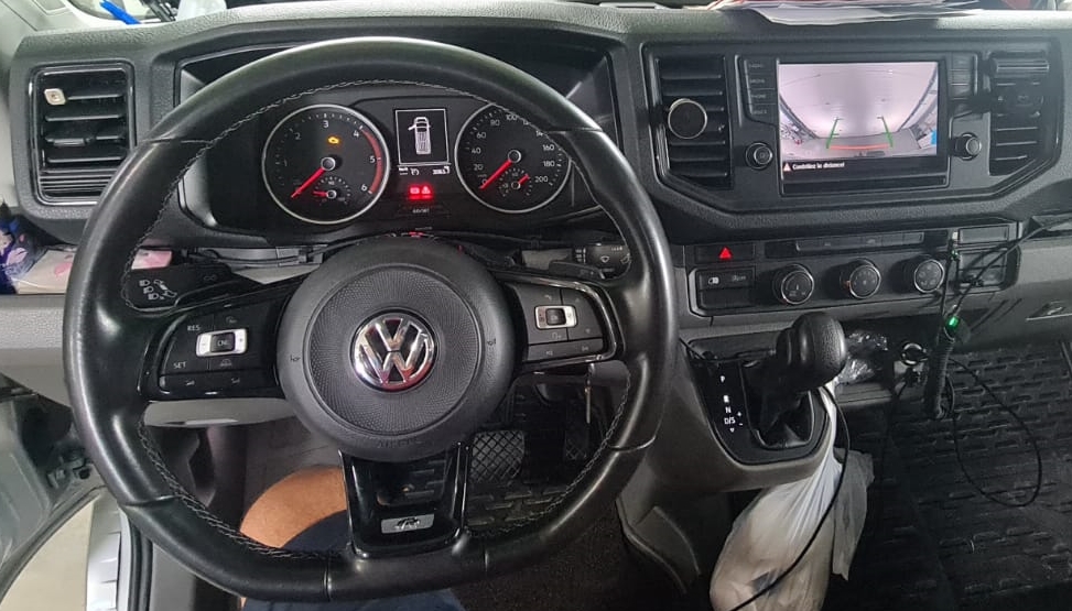 Activare 6 - VW Crafter 2019 Instalare Activare Cruise Control Tempomat Pe Volan Montare 6 - VW Crafter 2019 Instalare Activare Cruise Control Tempomat Pe Volan