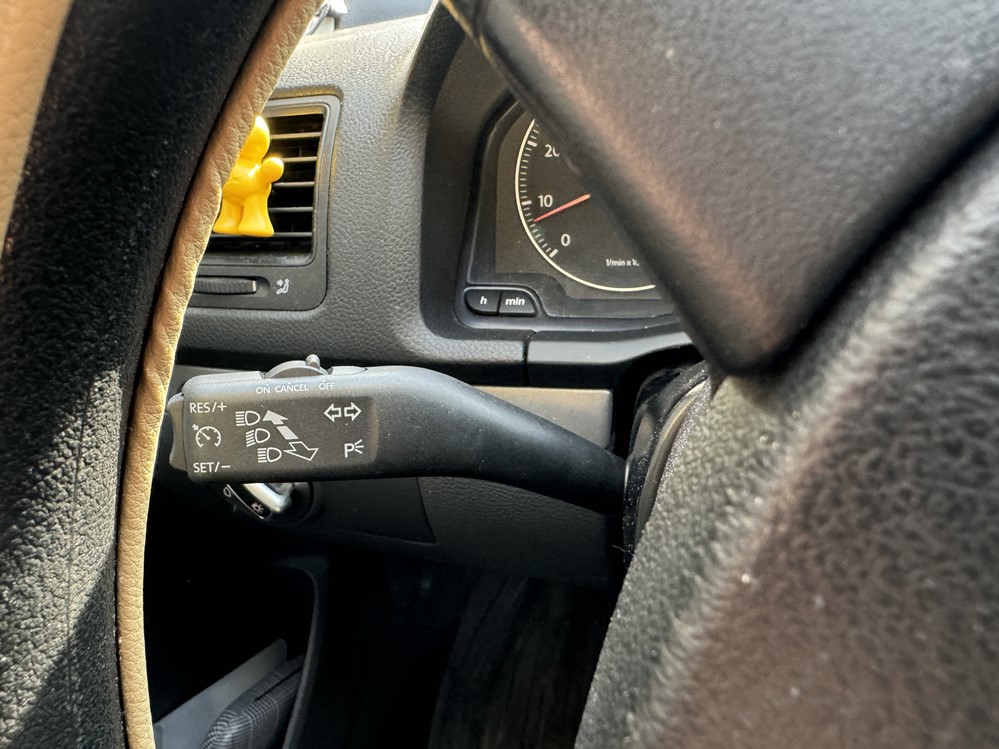 Montare 8 - VW Golf 5 V Instalare Tempomat Pilot Automat Cruise Control VW Golf