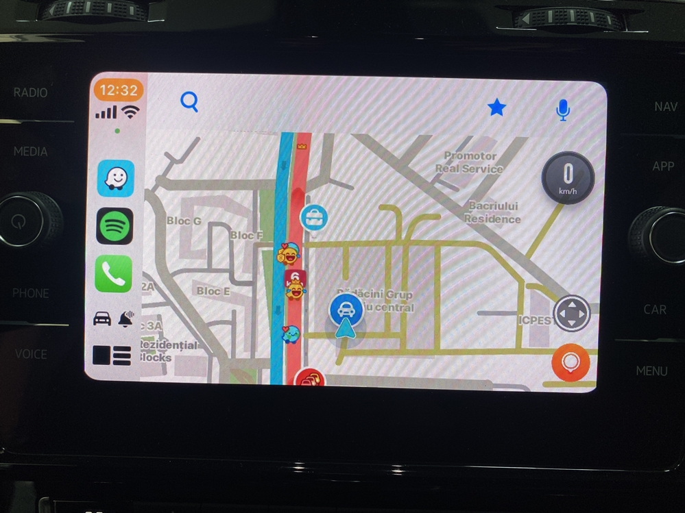 Montare 5 - VW Golf 7 R 2019 Instalare Camera Spate Marsarier Activare APP Connect Apple Carplay Android Auto