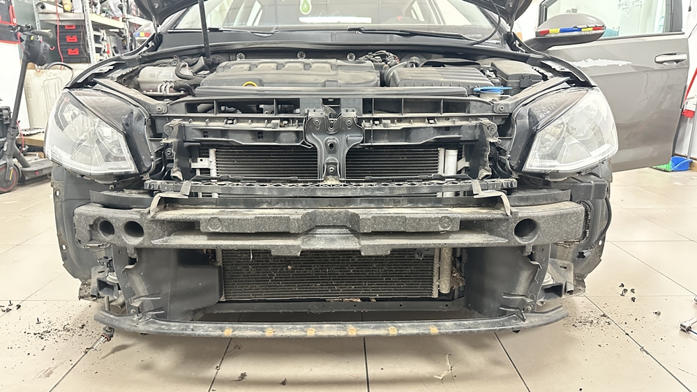 Activare 7 - VW Golf 7 VII 2017 Instalare Unitate Multimedia MIB2 App Connect Senzori Parcare Fata Spate Montare 7 - VW Golf 7 VII 2017 Instalare Unitate Multimedia MIB2 App Connect Senzori Parcare Fata Spate