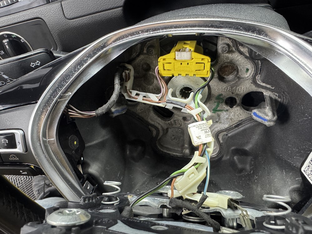 Montare 4 - VW Golf 7 VII 2018 Inlocuire Can Gateway Low Cu Can Gateway High Component Protection Activare Comenzi Volan