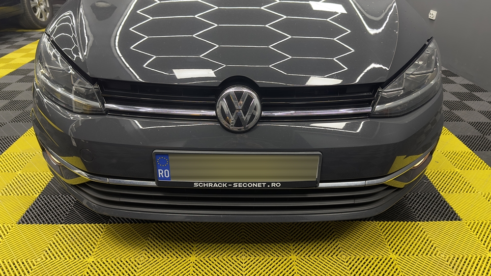 Montare 2 - VW Golf 7 VII 2019 Instalare Senzori Parcare Fata Spate Originali Park Pilot