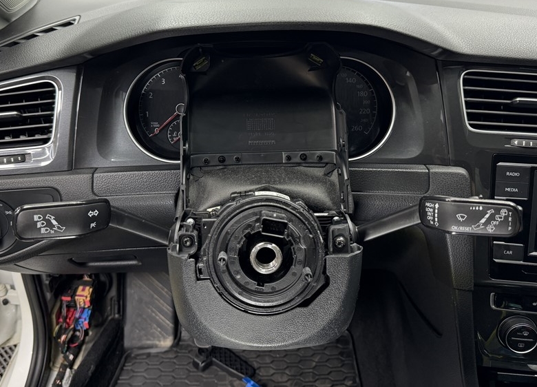 Montare 6 - VW Golf 7 VII 2019 Retrofit Instalare Activare Codare ACC Adaptive Cruise Control Distronic Pilot Automat Bucuresti