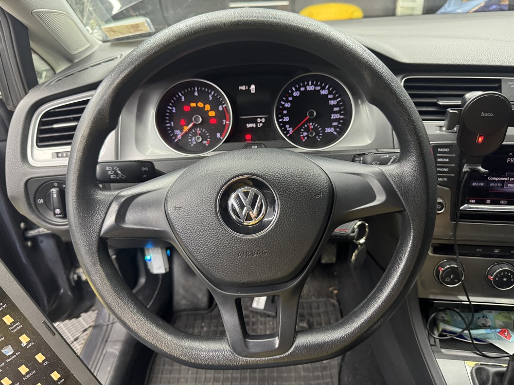 Montare 4 - VW Golf 7 VII Instalare Can Gateway High Volan De Piele Activare Comenzi Volan Bucuresti