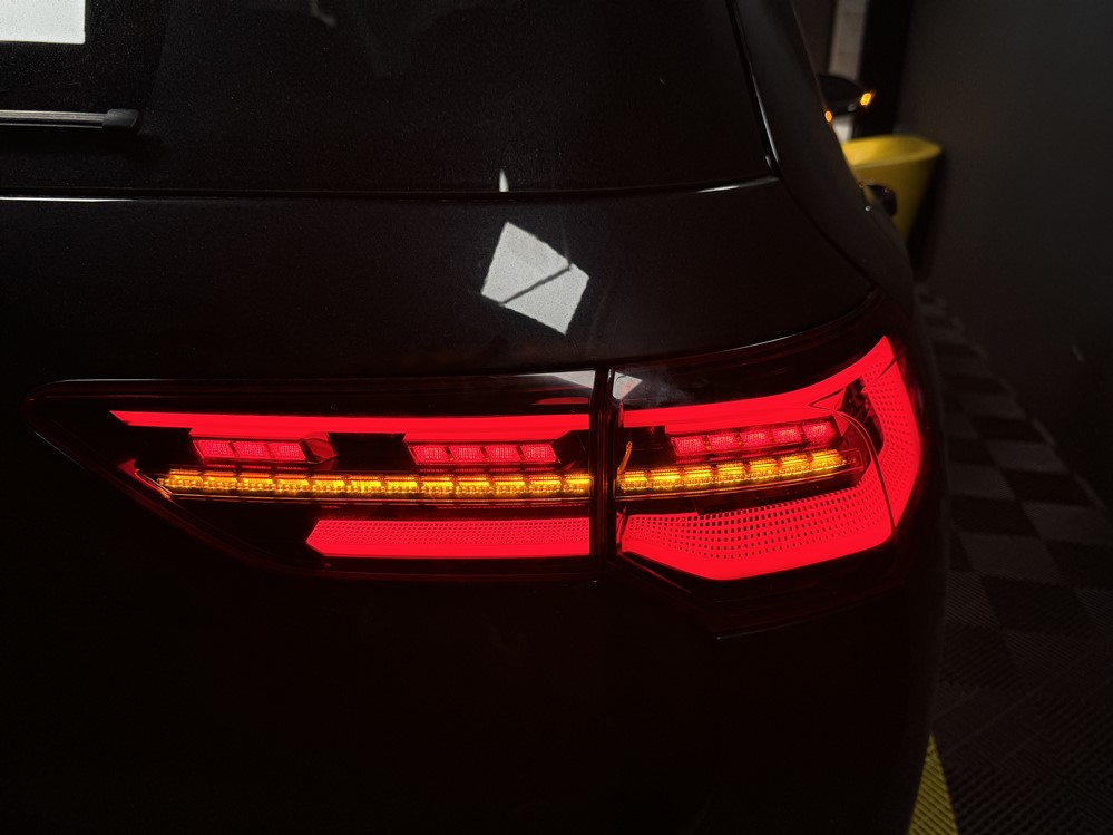 Montare 9 - VW Golf 8 VIII 2021 Instalare Stopuri / Triple LED Originale