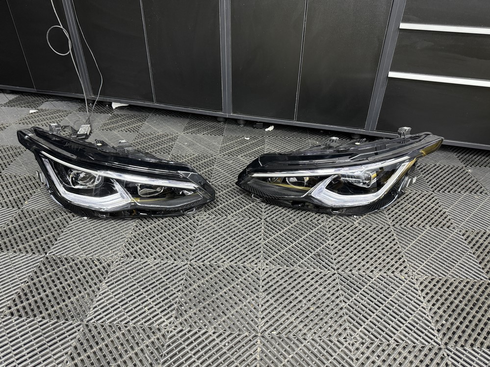 Activare 3 - VW Golf 8 VIII 2021 Retrofit Montare Instalare Faruri LED High Originale Montare 3 - VW Golf 8 VIII 2021 Retrofit Montare Instalare Faruri LED High Originale