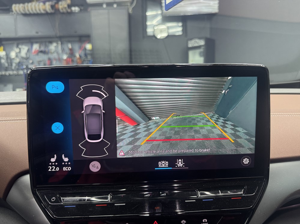 Activare 6 - VW ID 5 2024 Instalare Camera Video Spate Marsarier Originala Highline Montare 6 - VW ID 5 2024 Instalare Camera Video Spate Marsarier Originala Highline
