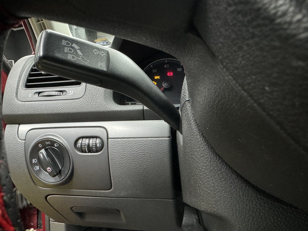 Activare 4 - VW Jetta 2009 Retrofit Instalare Activare Pilot Automat Cruise Control Tempomat Montare 4 - VW Jetta 2009 Retrofit Instalare Activare Pilot Automat Cruise Control Tempomat