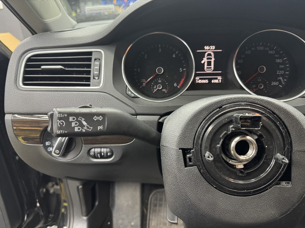 Activare 10 - VW Jetta 2017 Retrofit Instalare Activare Pilot Automat Cruise Control Tempomat Bucuresti Montare 10 - VW Jetta 2017 Retrofit Instalare Activare Pilot Automat Cruise Control Tempomat Bucuresti
