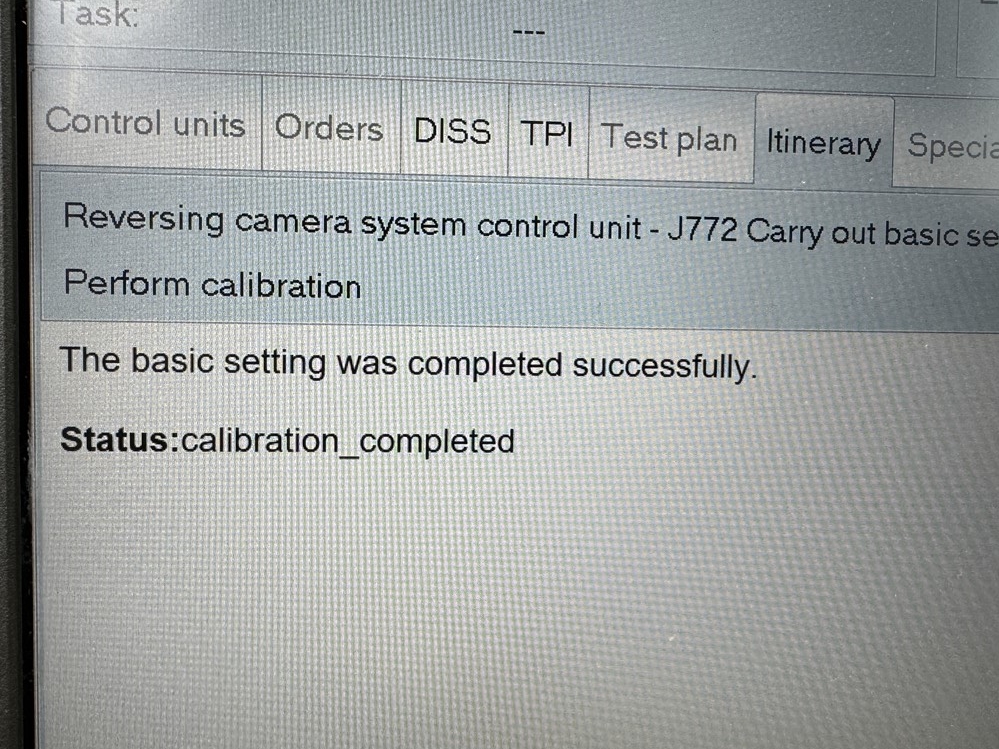 Montare 7 - VW Passat B8 2015 Sedan Berlina Instalare Montaj Camera Spate Marsarier Originala