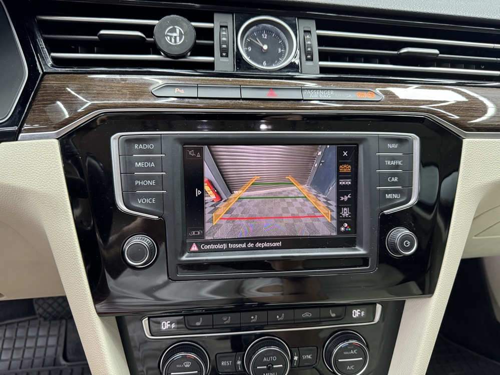 Activare 6 - VW Passat B8 2016 Instalare Montare Camera Spate Marsarier Originala Highline In Emblema Portbagaj Bucuresti Montare 6 - VW Passat B8 2016 Instalare Montare Camera Spate Marsarier Originala Highline In Emblema Portbagaj Bucuresti