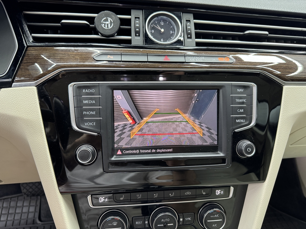 Activare 7 - VW Passat B8 2016 Instalare Montare Camera Spate Marsarier Originala Highline In Emblema Portbagaj Bucuresti Montare 7 - VW Passat B8 2016 Instalare Montare Camera Spate Marsarier Originala Highline In Emblema Portbagaj Bucuresti