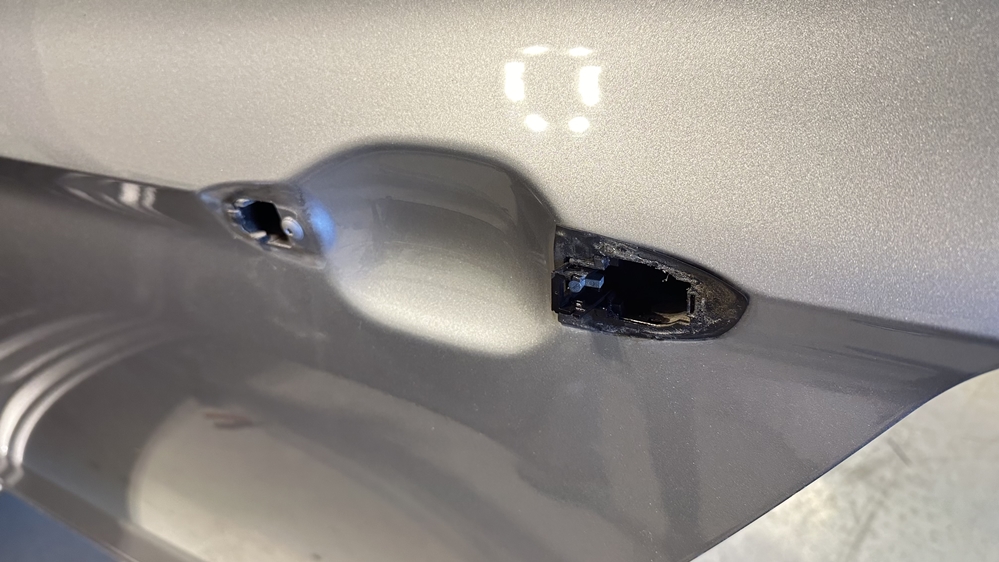 Montare 8 - VW Passat B8 2016 Montaj Kit Keyless Entry Fata - Spate Manere Usi Fata Spate Keyless Entry