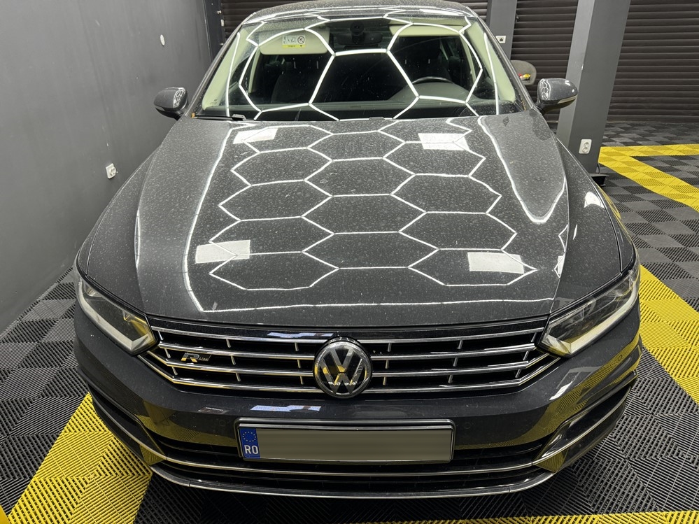 Activare 3 - VW Passat B8 2017 Instalare Montare Camera Spate Marsarier Originala Highline In Emblema Portbagaj Montare 3 - VW Passat B8 2017 Instalare Montare Camera Spate Marsarier Originala Highline In Emblema Portbagaj