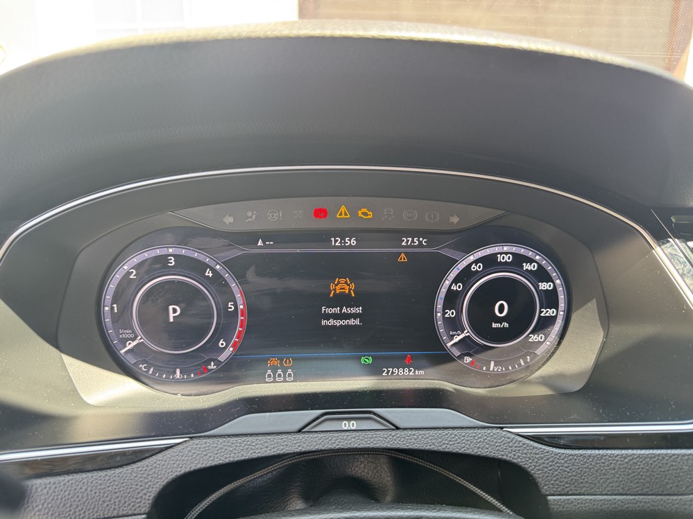 Montare 3 - VW Passat B8 2017 Remediere Eroare Ceasuri Digitale Bord Eroare B2000 41 Tablou De Bord Atelier Front Assist Indisponibil