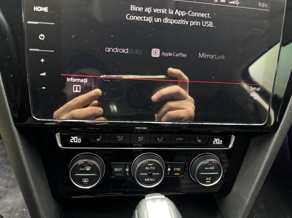 Montare 2 - VW Passat B8 2017 Retrofit Montaj Panou Clima Digitala Climatronic Digital Touch Bucuresti