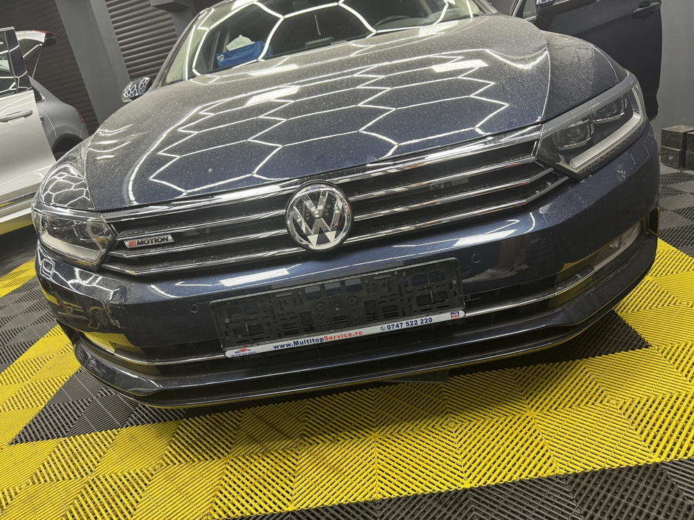 Montare 2 - VW Passat B8 2018 Instalare Unitate Multimedia Navigatie MIB2 Android Auto Apple Carplay
