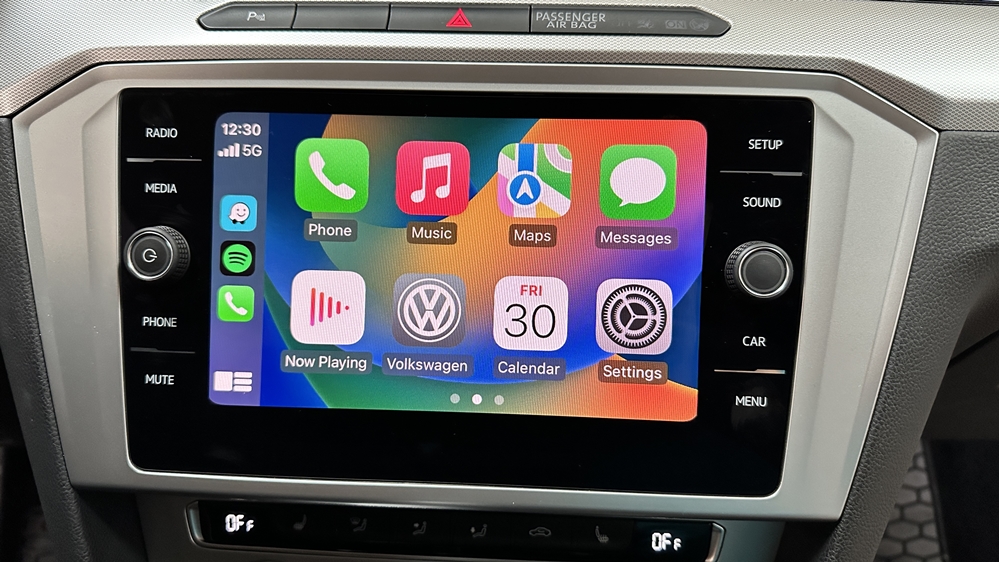 Montare 6 - VW Passat B8 2016 Instalare Camera Spate Marsarier Unitate MIB 2 APP Connect  Android Auto Apple Carplay VW